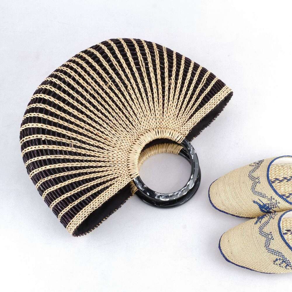 Fan-shaped Straw Shell Bag | Luxury Vacation Style Handbag