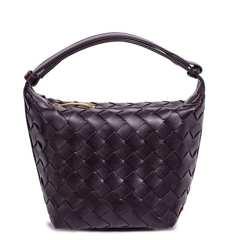 Designer Bags High-End Minimalist Vintage Leather Crossbody Bag For Women With Large Capacity And Stylish Solid Color Fashionable Hot Selling