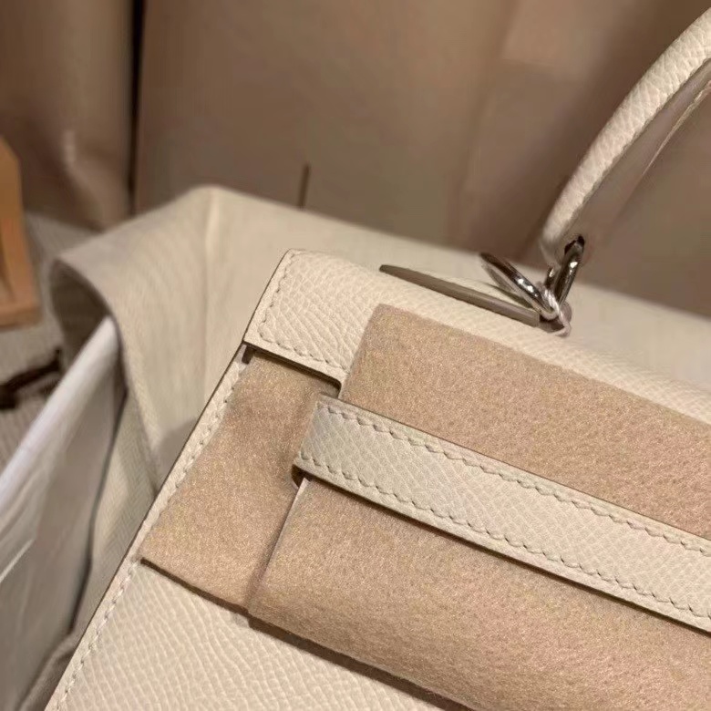 19A Designer Bag Elegant Handle Flap Handbag Luxury Shoulder Bag 25 28cm Semi handmade in German imported leather with 18K plated hardware