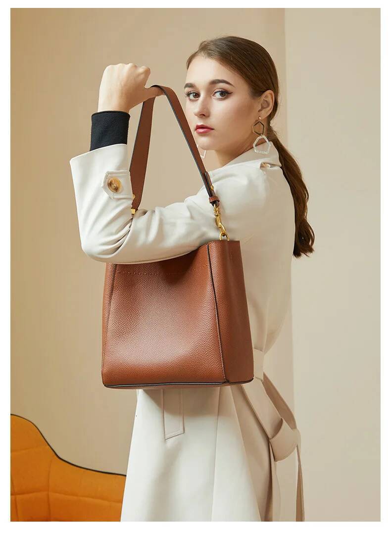 2025 spring/summer new top layer cowhide vintage leather women's bag, large-capacity bucket versatile shoulder crossbody bag