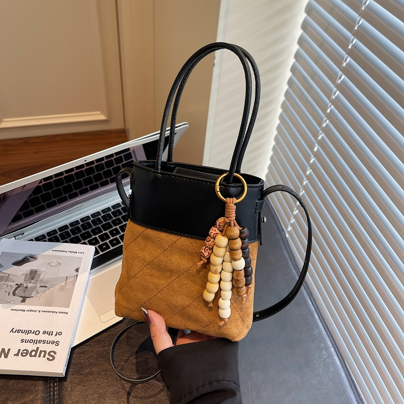 2025 Women's Shoulder Bags multifunctional small bag handbag with multiple pockets single shoulder crossbody bag fashionable and casual multi-lay