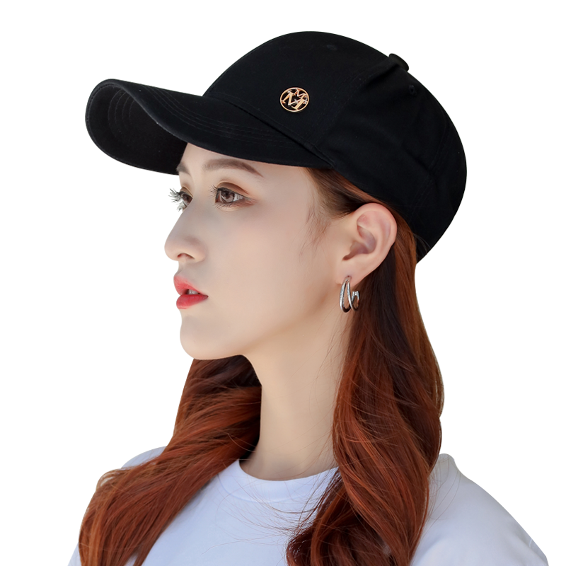 Cotton baseball cap, foreign trade style, with metal logo, fashionable and versatile, unisex style