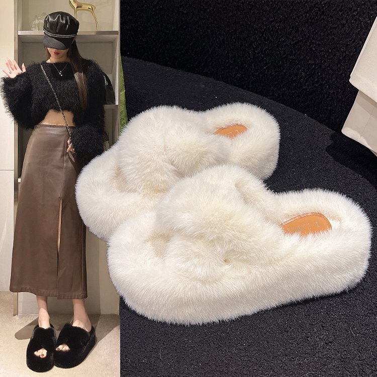 Designer Women's Thick Bottom 2025 New Fashionable Plush Shoes for Outing Fashion Cotton Slippers