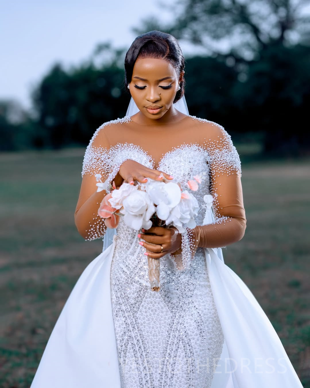 2025 Plus Size Wedding Dress Bridal Gowns For Bride Detachable Train Mermaid Wedding Gowns Sheer Neck Illusion Long Sleeves Pearls Beaded Lace Bridal 