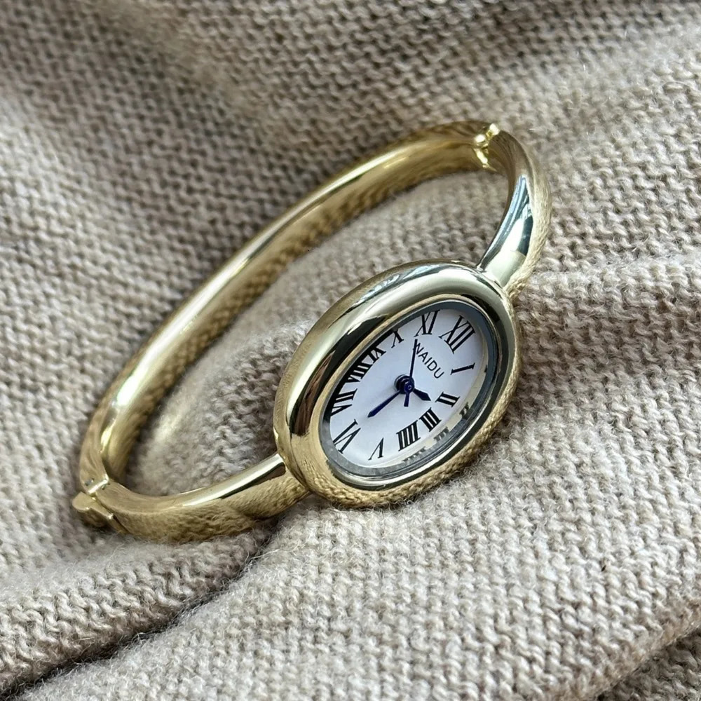 Famous Bracelet Watch Stainless Steel Strap Gold Watch Fashion Small Dial Ladies Girl Gift Wristwatches Relojes Para Mujer250904