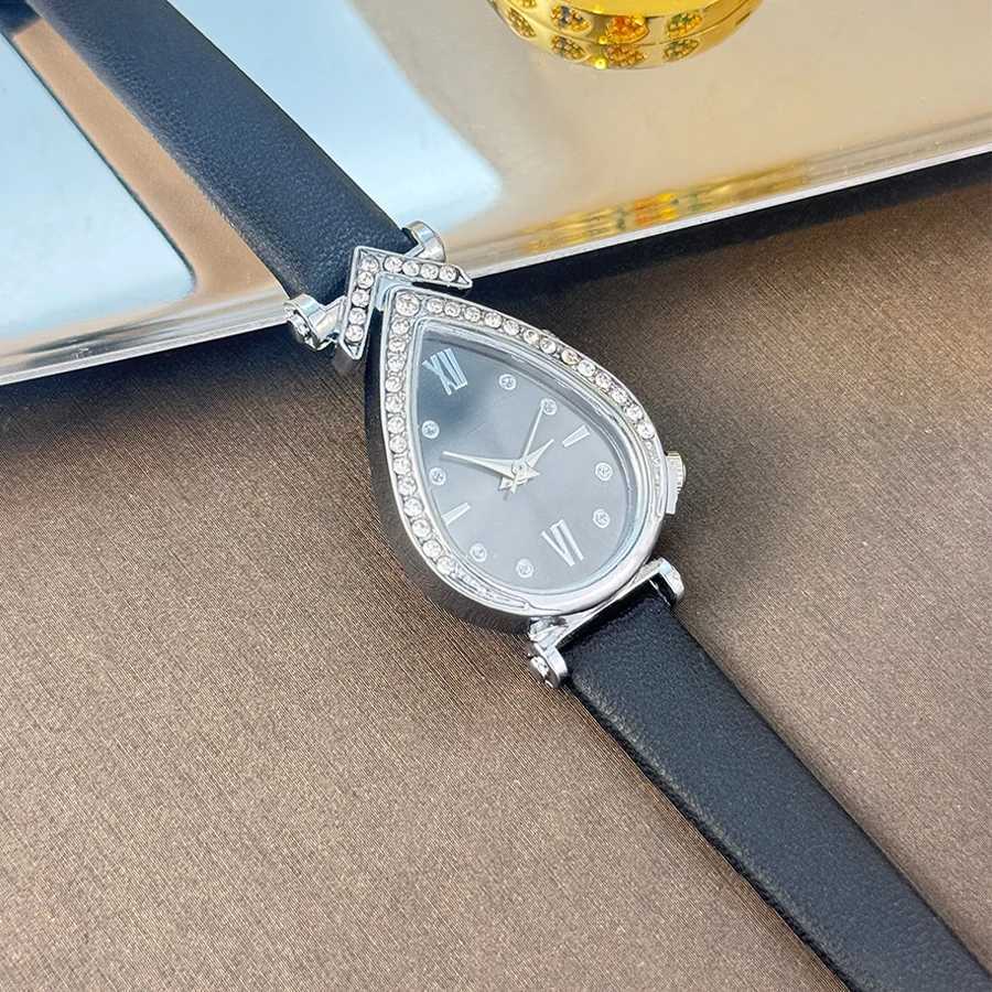 Ladies Waterdrop Shaped Alloy Watch Case Colorf aron Sweet Style PU Strap Fashionable Quartz Watch Elegant Diamond Inlay X250904