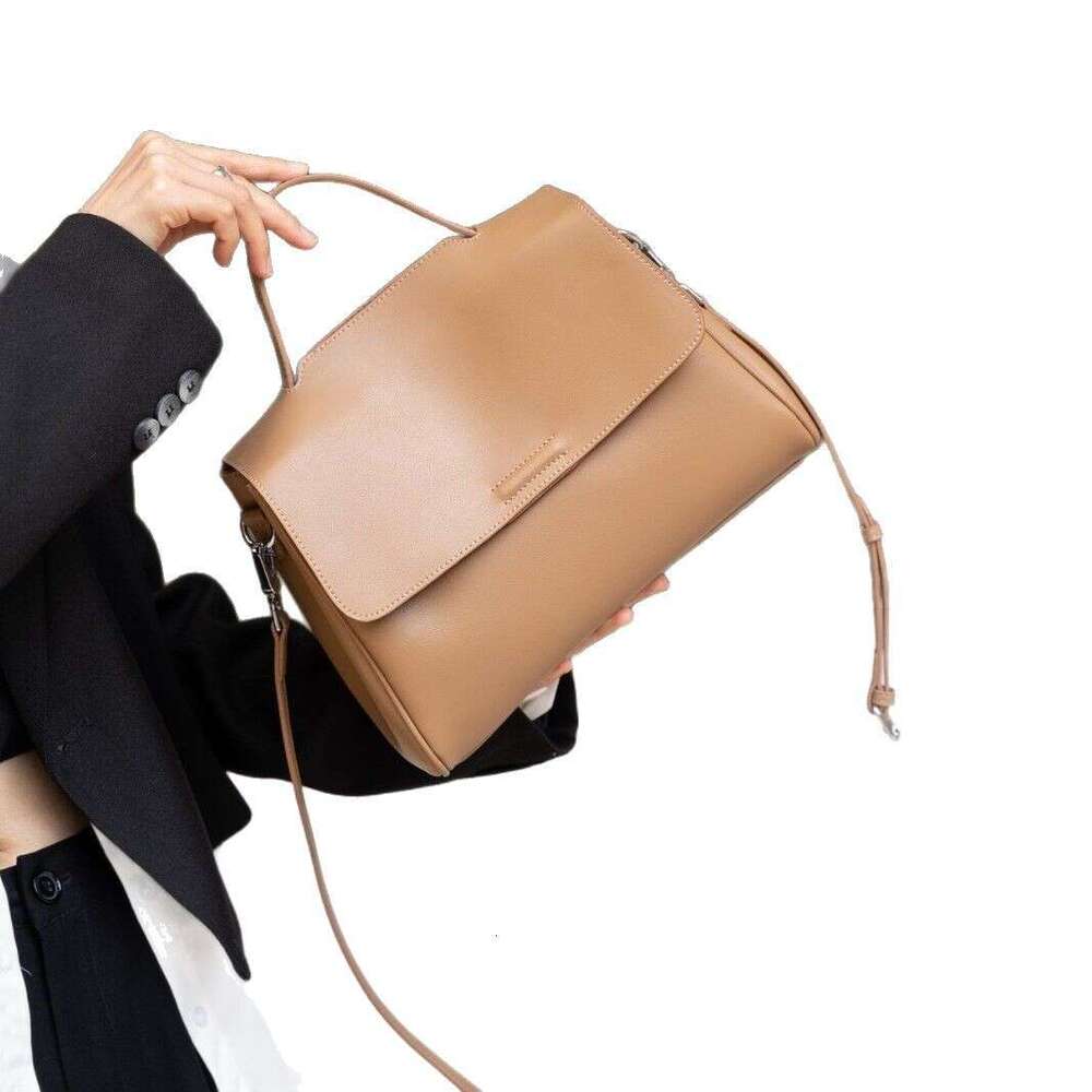 Tote Large Capacity Women Genuine Leather New Style High-end Commuter Handbag Fashion Versatile Shoulder Bag designer bag B5