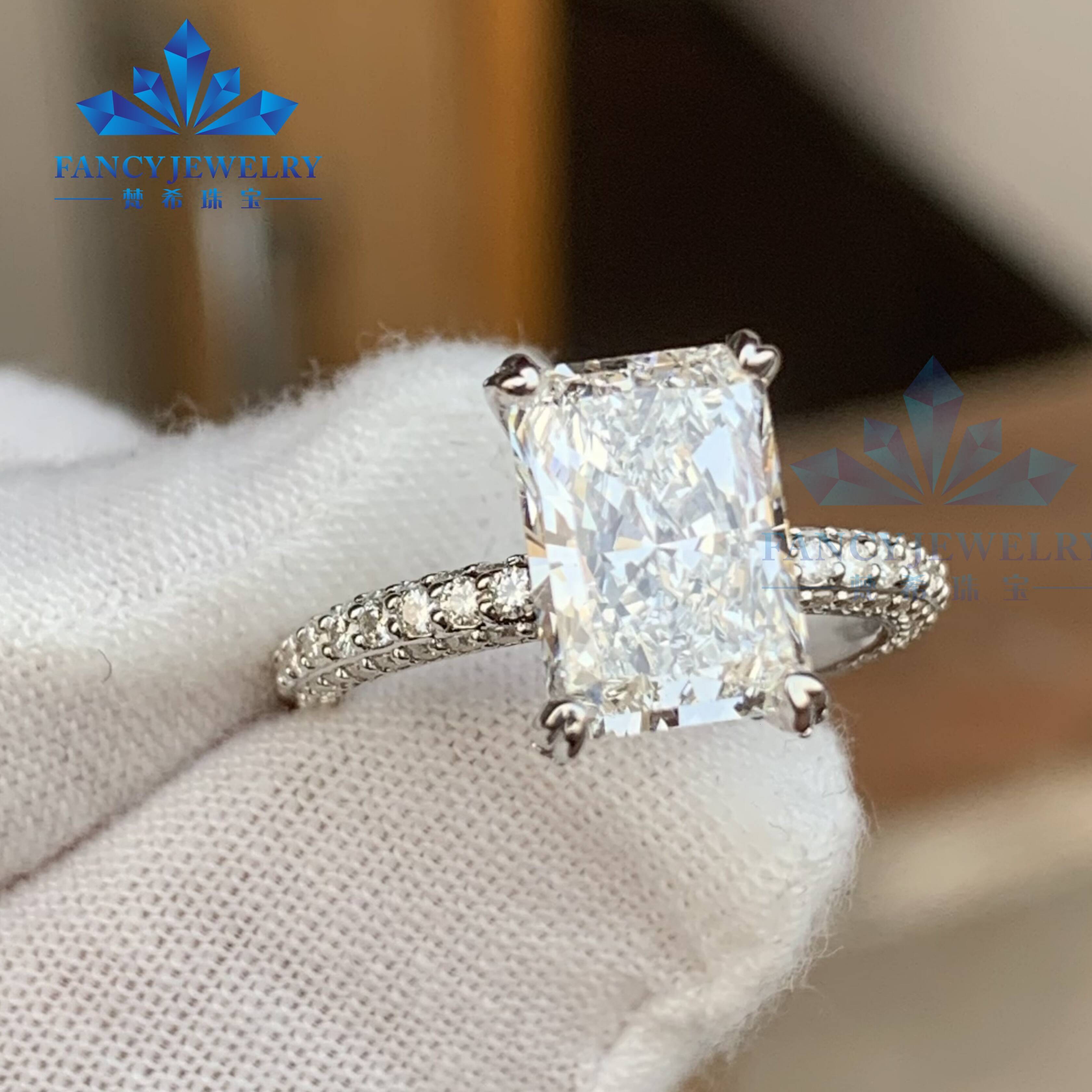 Luxury Lab Grown Diamond Ring Radiant Cut Iced Out Vvs CVD HTHP Lab Created Diamond Halo 14k Gold Engagement Rings