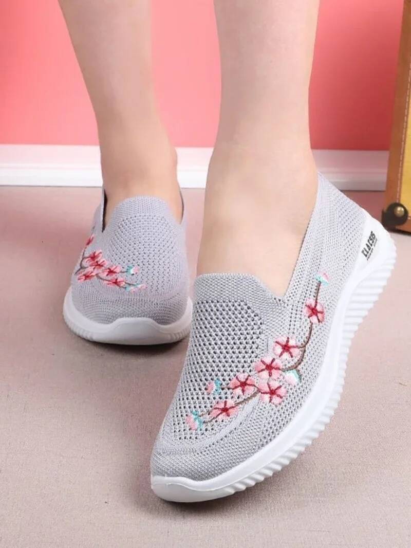 Women Sneakers Mesh Breathable Floral Comfort Mother Shoes Soft Solid Color Fashion Female Footwear Lightweight Zapatos De Mujer ddmysaturn