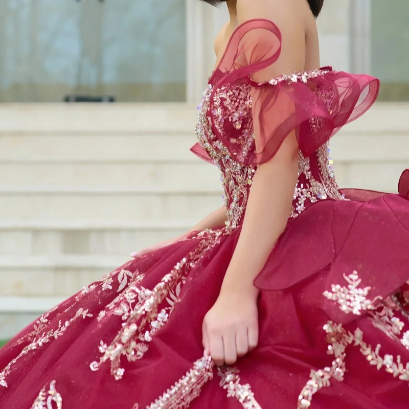 Red Quinceanera Dresses Ball Gown Off The Shoulder Applique Lace Bow Beading Crystal Tull Party Sweet 16 Dress Vestidos 15 De Anos