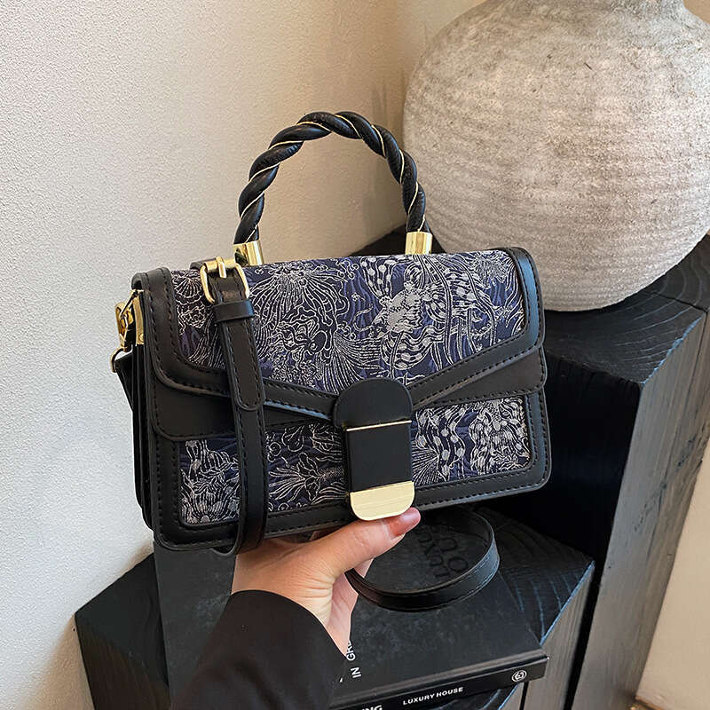 DHEssentials 2025 Butterfly Embroidery Flap Bag Minimalist Luxury Crossbody Purse