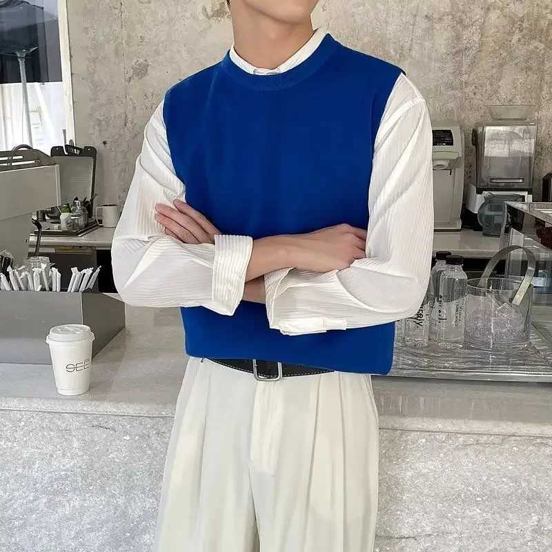 Black Man Clothes Waistcoat Vest Crewneck Sleeveless Blue Knitted Sweaters for Men Round Collar Sale Spring Autumn Baggy T ShirtXJ250904