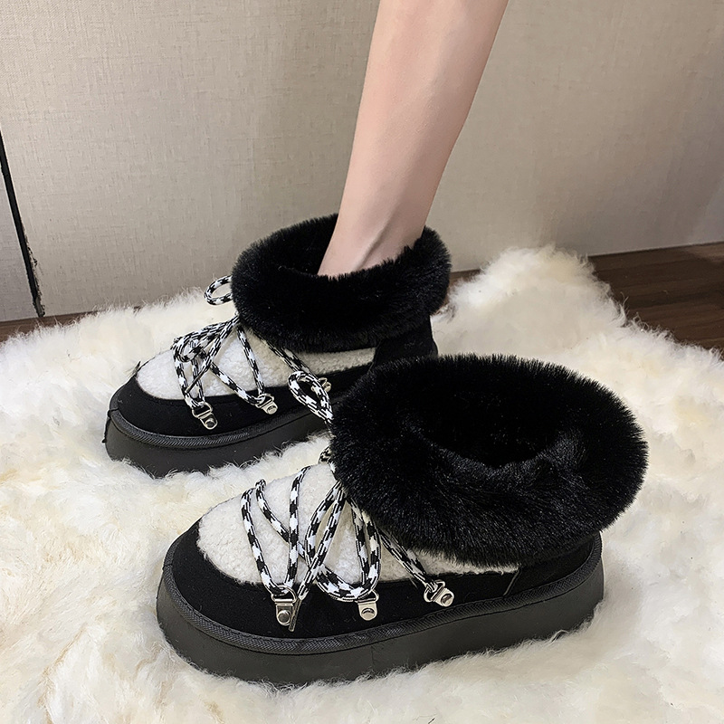 Free shipping designer Boots Winter New Snow Boots Women Chain Metal Rivet Short Boots Thick Bottom comfortable fit Slip resistant wear resistant