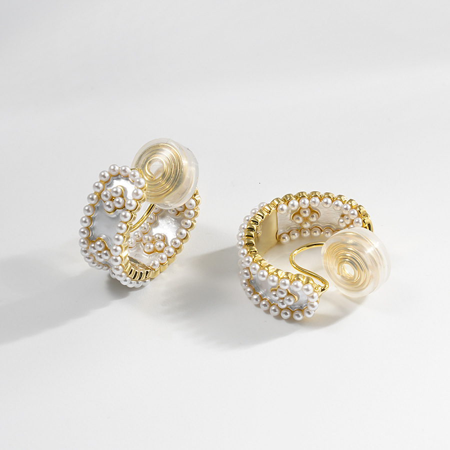 Ladies' Commuting Pearl Earrings High-end Luxury Earrings Ladies' Non Perforated Ear Clips Designer Luxury Free Shipping Ears Niche Ear Acce