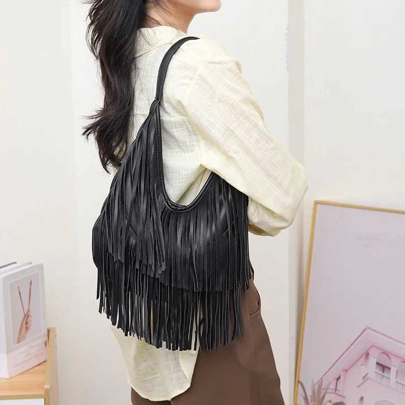 Fashion Long Tassels Shoulder Bags for ladies handbag Soft PU leather casual hobos armpit bag female Tote black bolsos Z250903