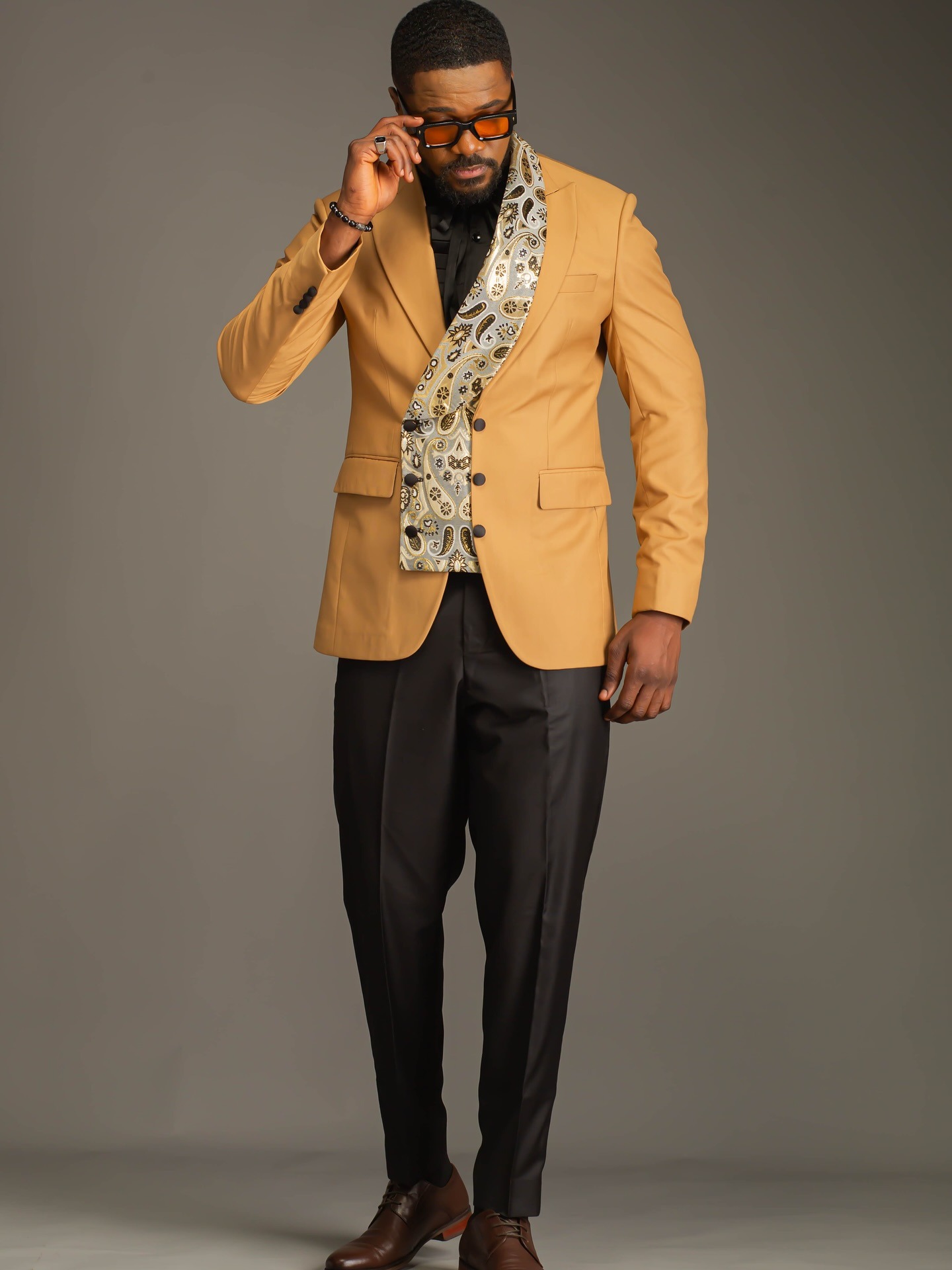 Retro Men's Suit Peaked Lapel Tailor-Made Jacquard Jacket 2 Pieces Set Blazer Double Breasted Groom Customized Coat Black Pants Plus Size