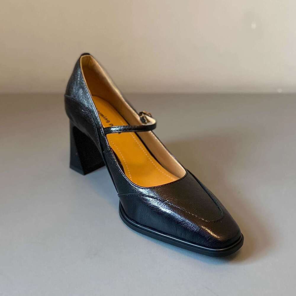 Shallow Mouth Single for Women French Style Designer Shoe High Mary Jane One Strap Small Squ Toe Chunky Heel Fashion Shoes