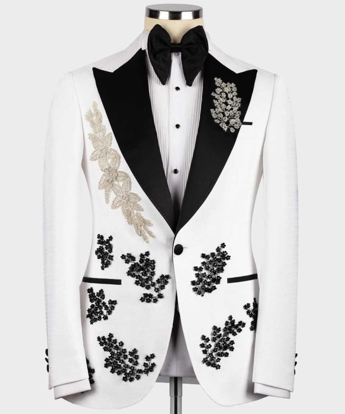 Luxury Wedding Groom Tuxedo 2 Pieces Blazer Pants Peaked Lapel Rhinestone Appliques Business Formal Occasions Customized