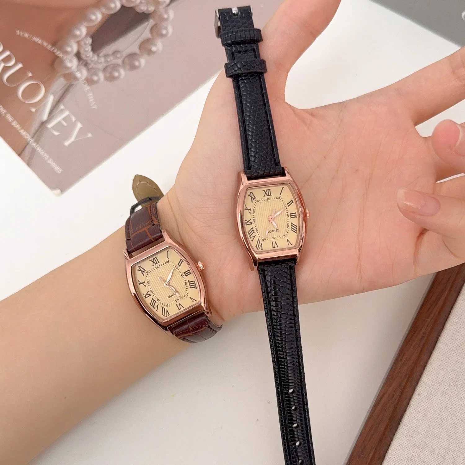 Fashion Business Watch for Wen Small Ladies Wristwatches Brown Retro Vintage Leather Bracelet Watch Black Quartz Wristwatches X250904