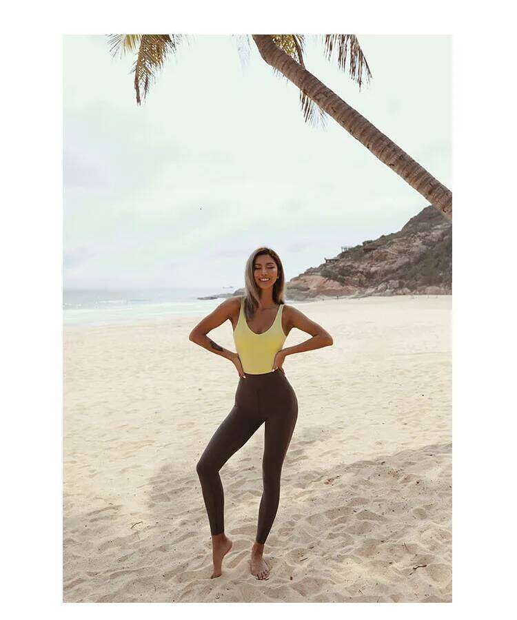 Seamless One-piece Yoga Sets Women Sleeveless Gym Clothing Sports Set with Padded Back Hollow Patchwork Rompers Fiess Jumpsuit