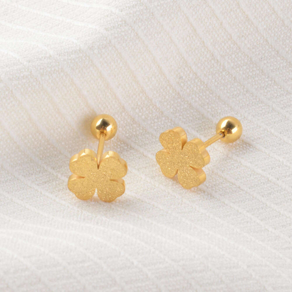 Fashion Versatile Gold Matte Four-Leaf Clover Titanium Steel Non-Fading Anti-Lost Ear Bone Studs Elegant Light Earrings