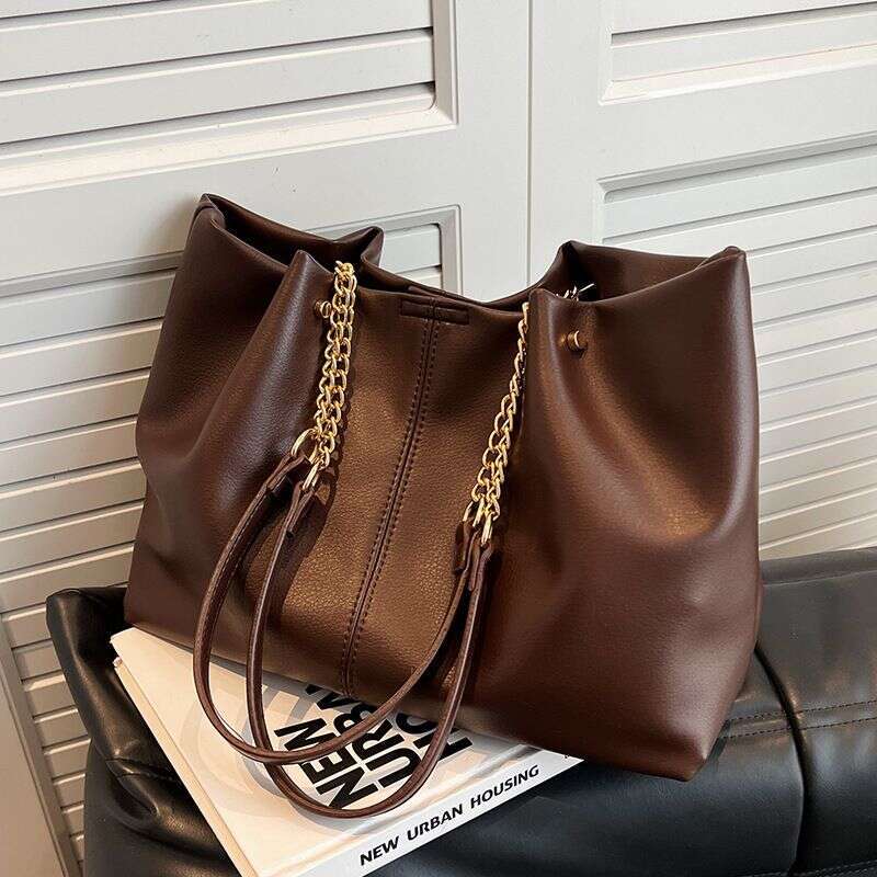 New Soft Texture Women's Fashion Casual Chain Single Shoulder Large Capacity Commuter Tote Bag Trendy