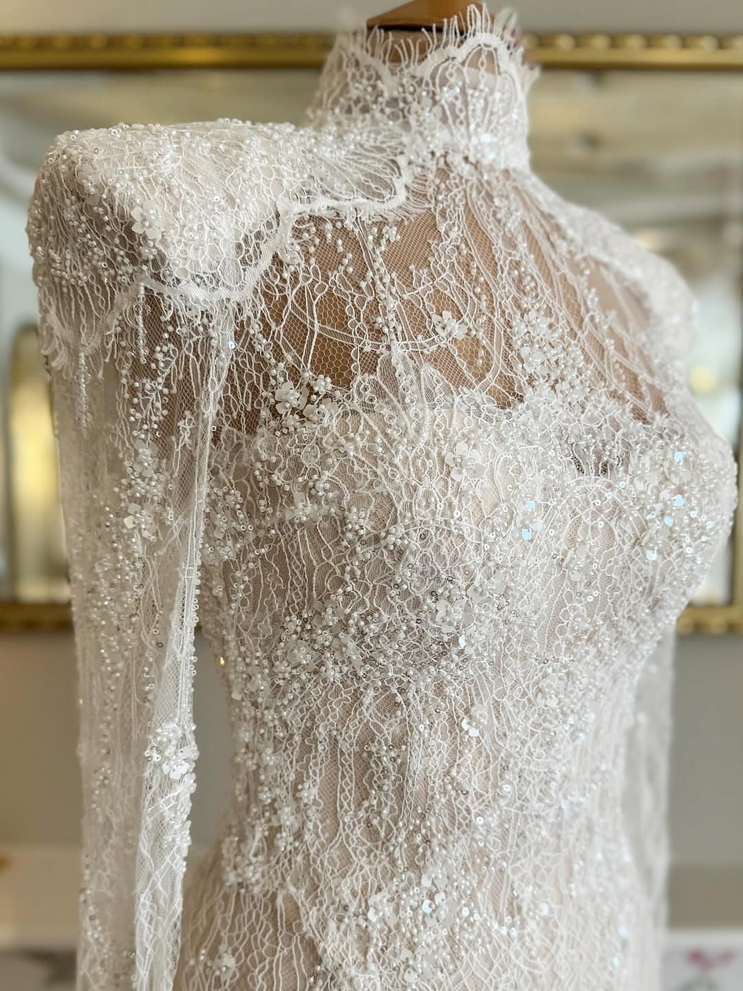 Sexy A Line Women Wedding Dress Sequins Beaded Bridal Gowns High Collar Long Sleeves Detachable Train Dress Custom Made vestidos de novia