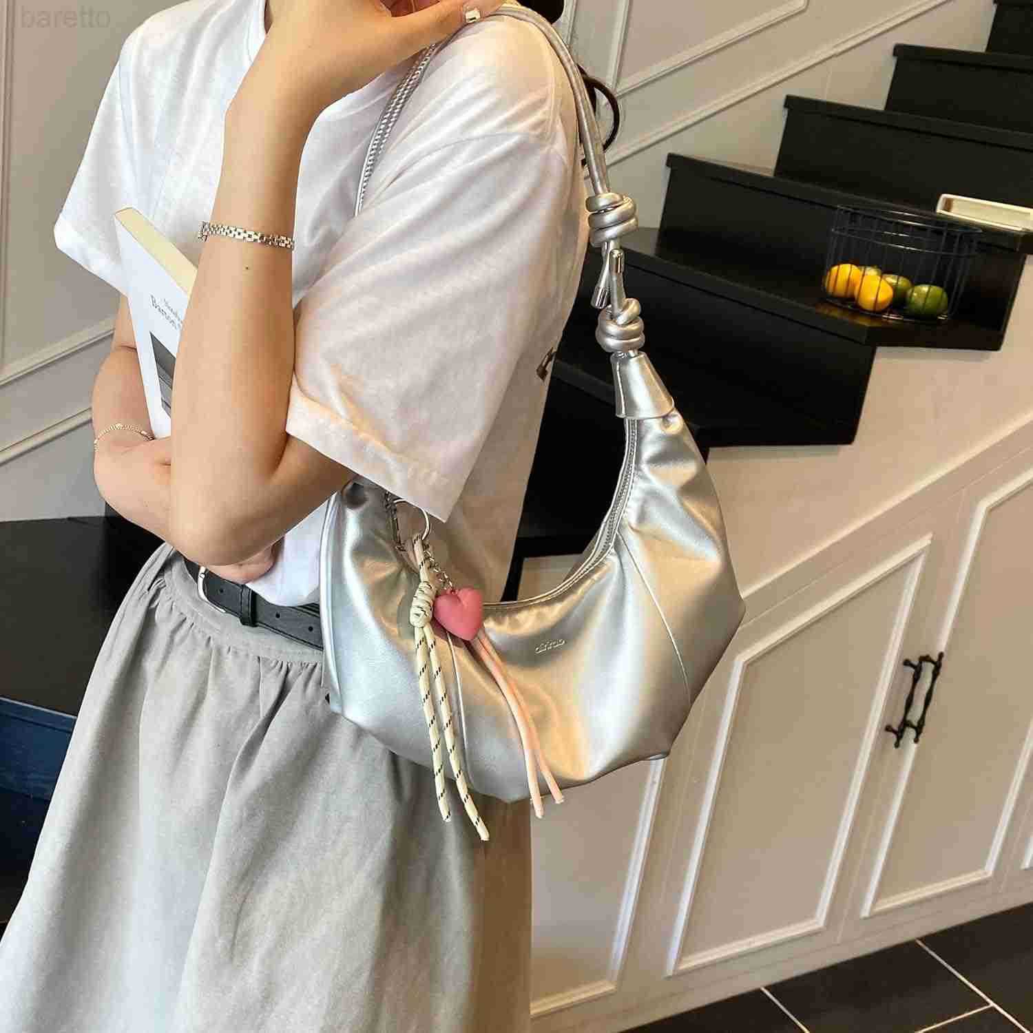 Small Shoulder Purse for Women Summer Crescent Hobo Bag Y2K Trendy PU Leather Crossbody Handbag with Adjustable Strap M250903