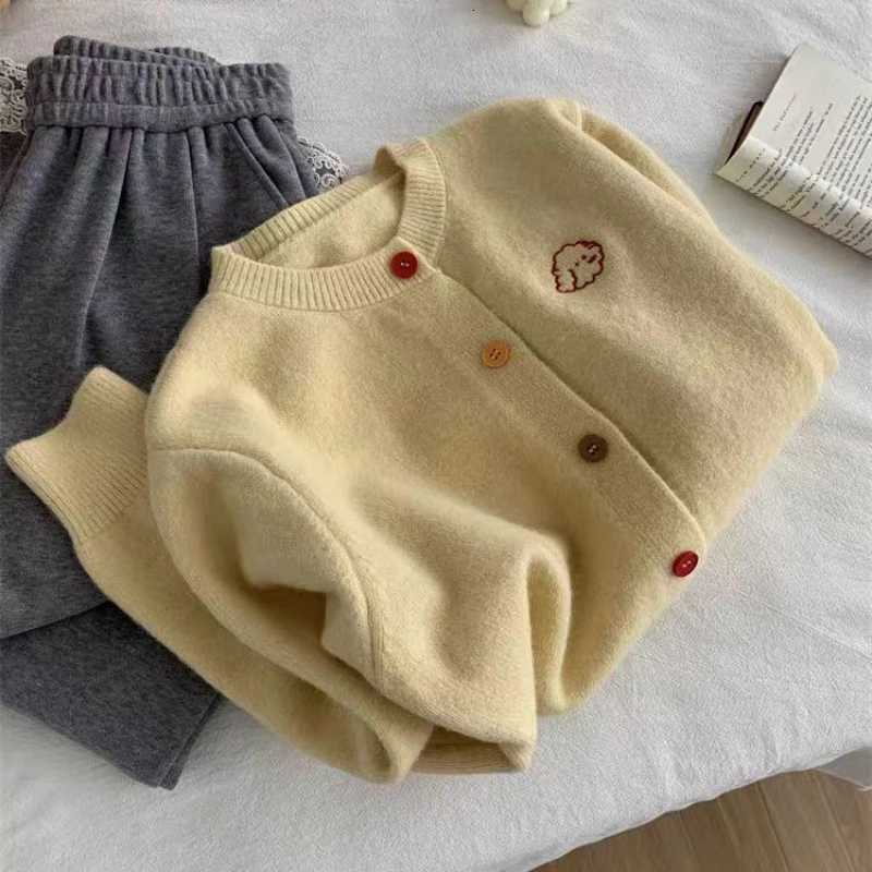Women Colorful Button Tops Embroidered Oneck Knitted Sweater 2025 Autumn Winter Versatile Long Sleeve Cardigan M250904