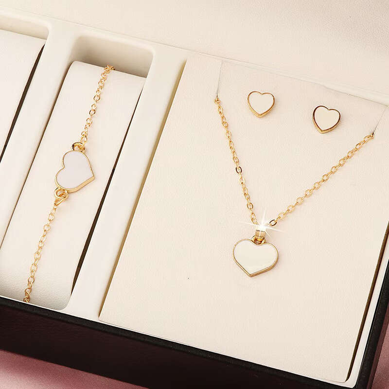 Hot Selling Heart Jewelry Fashion Simple Versatile Bracelet Earrings Collarbone Chain Three-Piece Set