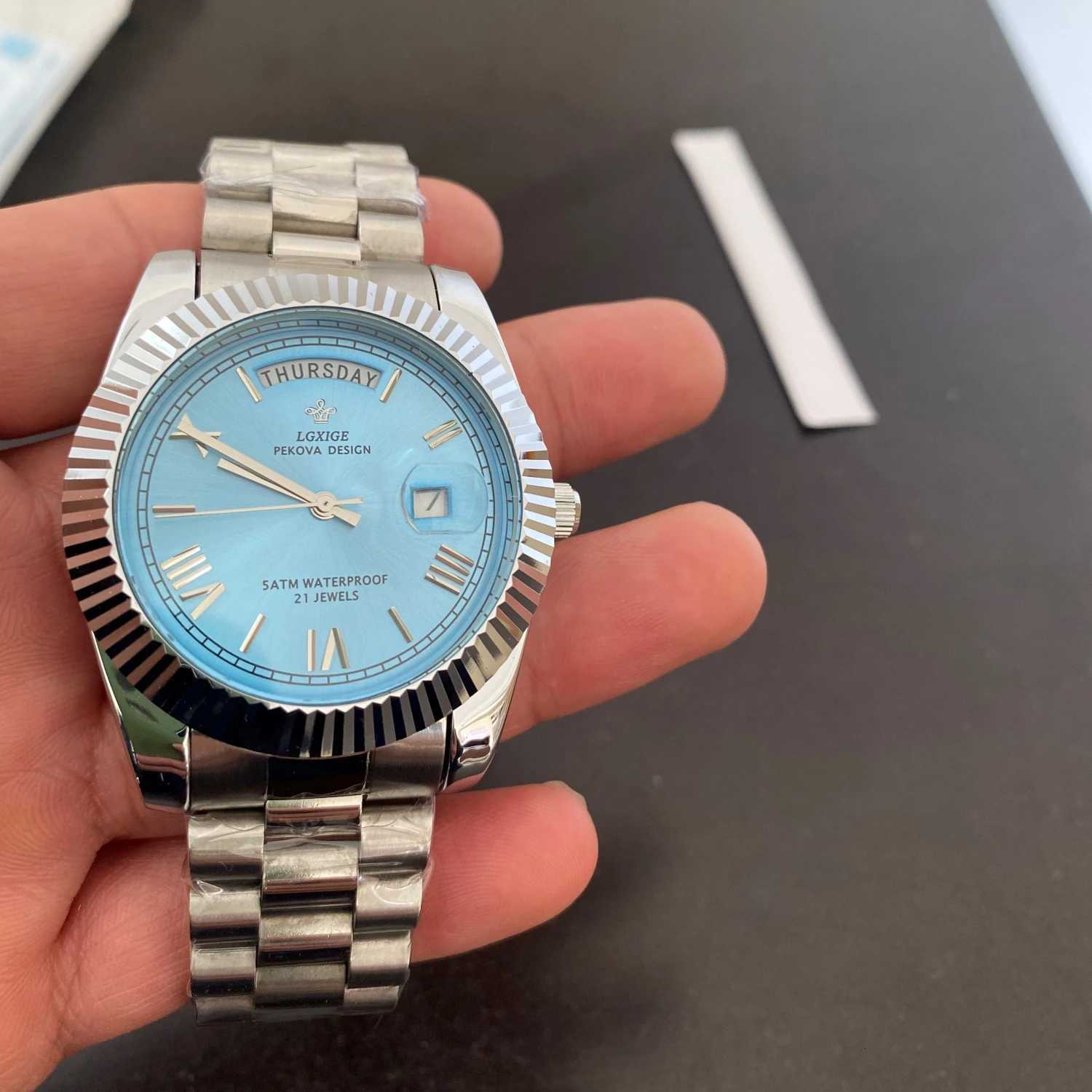 2025 New Fashion Mens Watches Day Date Waterproof Top brand Luxury Quartz Wristwatches For Men Cndar Vintage Wrist Watch X250904