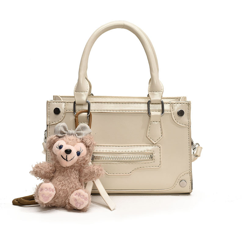 2025 autumn new crossbody bag fashionable retro versatile texture niche design women's motorcycle bag designer shoulder bag