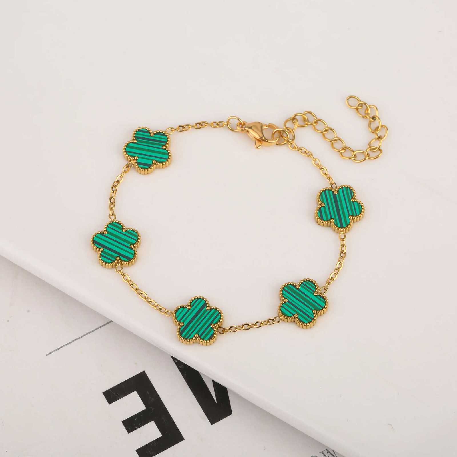 Adjustable New Design Gold Plated Stainl Steel 316L Plant Flower Bracelet With Five Petals Womens Luxury GiftsXJ250904