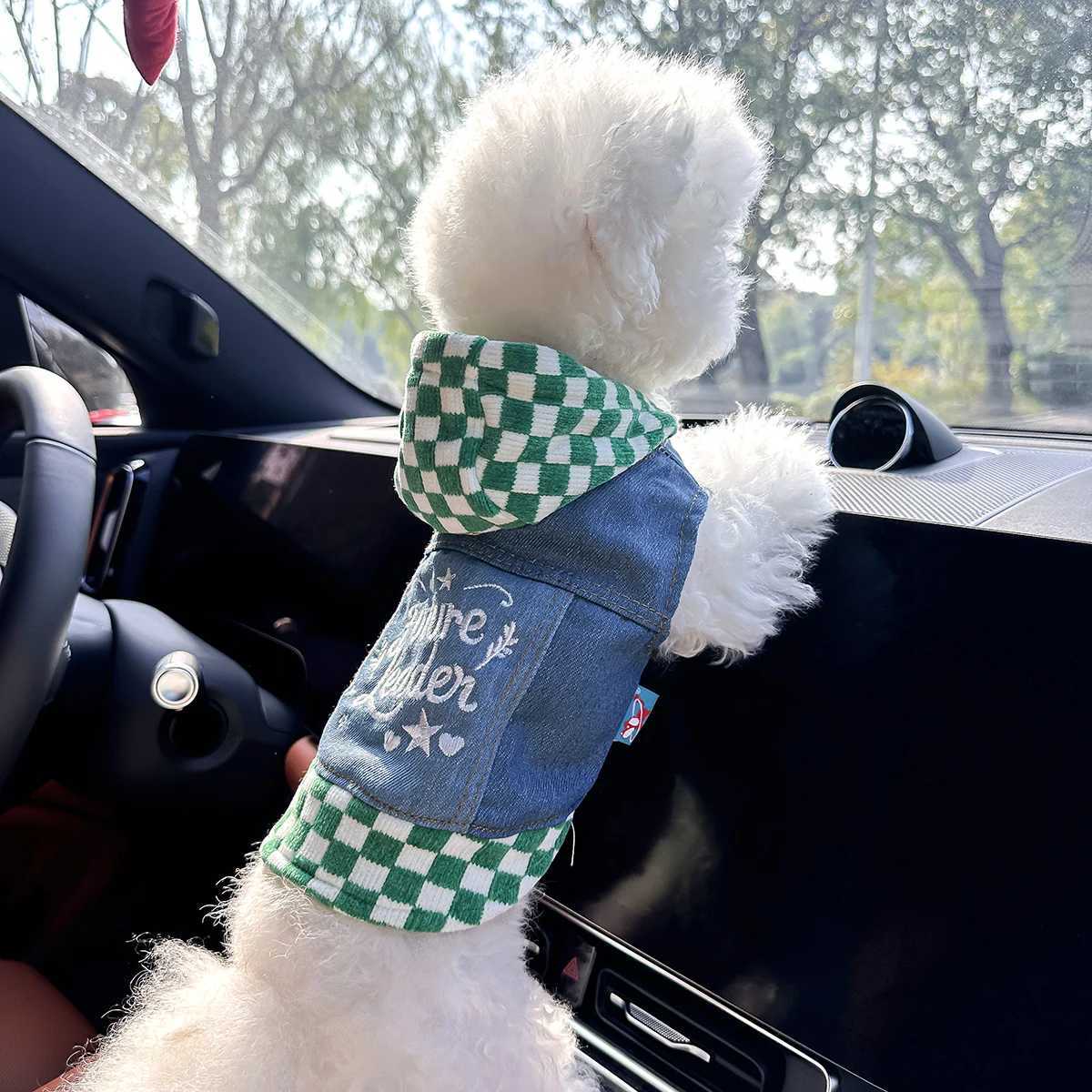 1PC Pet Clothing Spring and Autumn Green White Checkered Star Cowboy Hat Coat Suitable for Small and Medium sized Dogs W250904