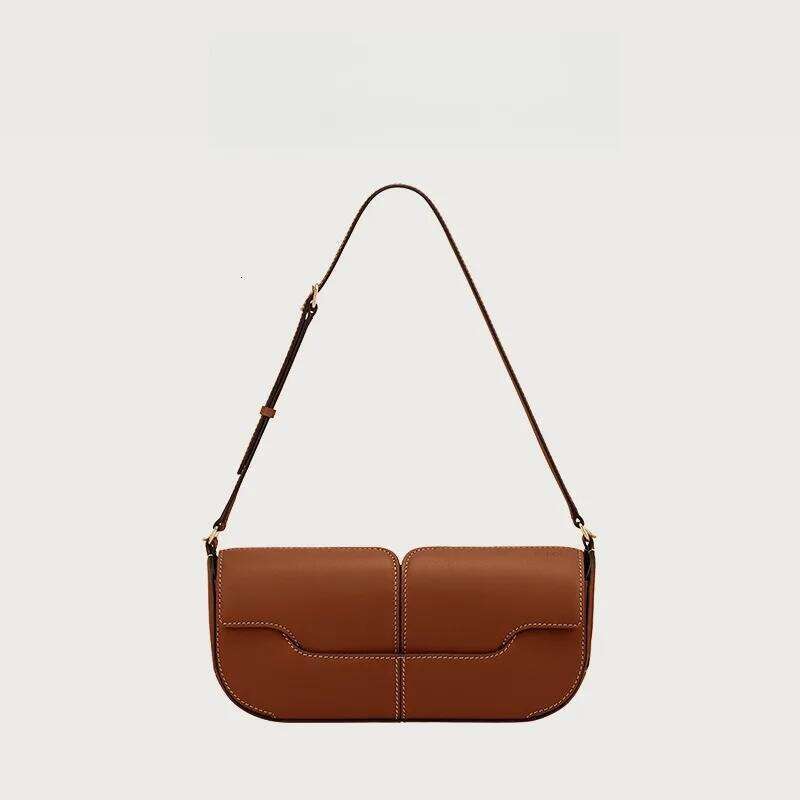 Fashionable One Shoulder Underarm Cowhide Commuting Handbag, Casual and Simple French Stick Bag