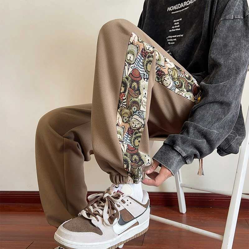 2025 Mens Print Jogging Sports Pants Casual Training Pants Sportswear Mens Straight Leg Sweatpants Gyms TrousersXJ250904