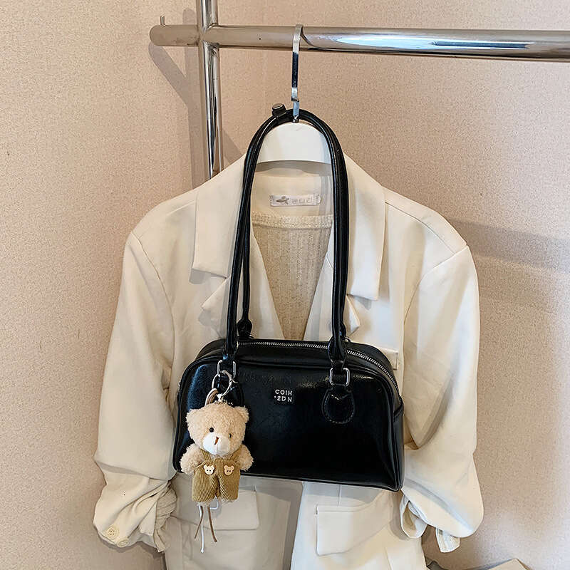 High-End Quilted Pillow Women's 2025 New Summer Simple Shoulder Underarm Bag