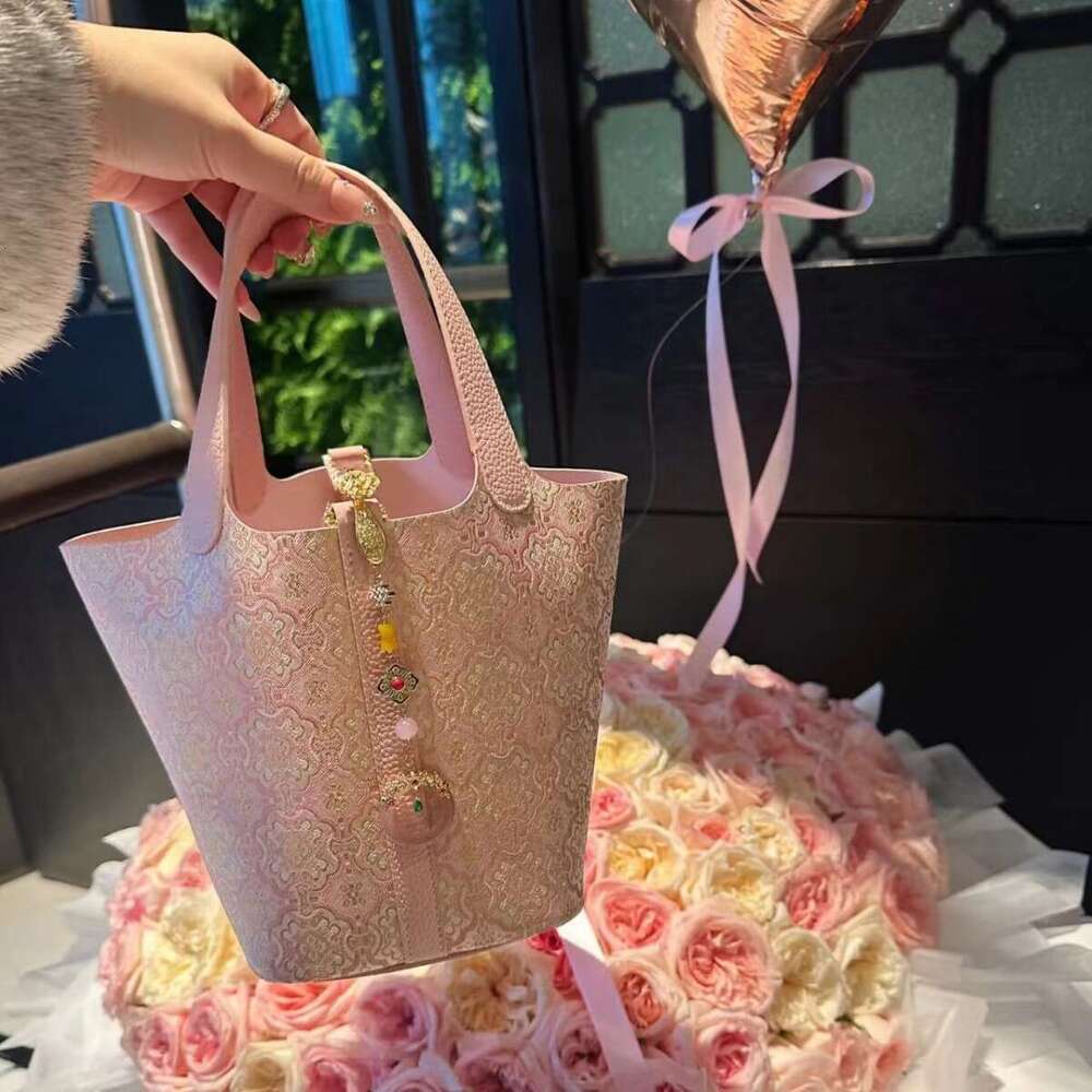 DHEssentials 2025 Oriental Bucket Bag Handmade Brocade Soft Basket Purse