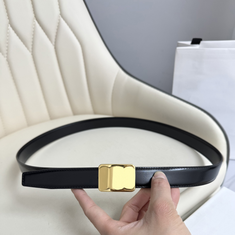 Women Leather Belt with Gold Buckle Classic Black Luxury Waistband Waist Accessory Trouser Jeans Belt