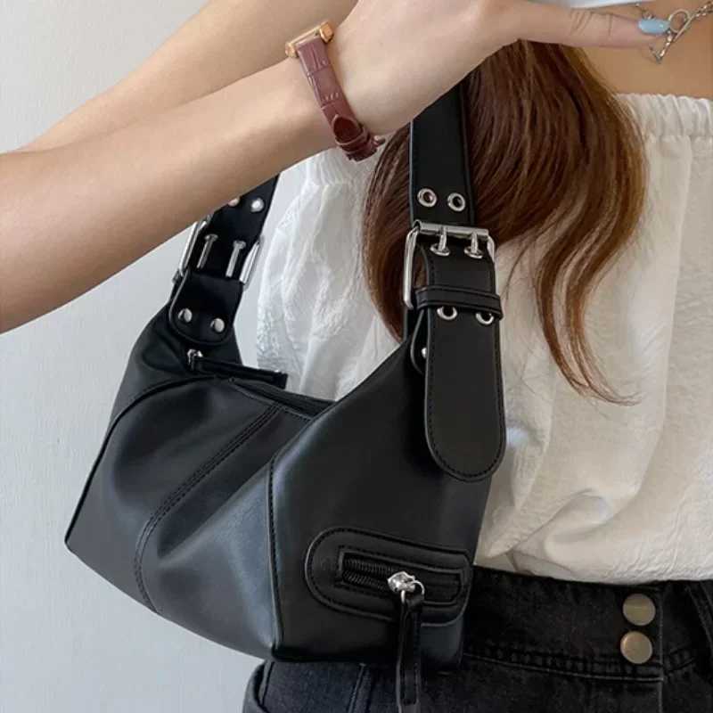 Y2K Style Shoulder Bag for Women Trendy Motorcycle Handbag Minimalist Shoulder Purse for s Street Wear Designer Z250903