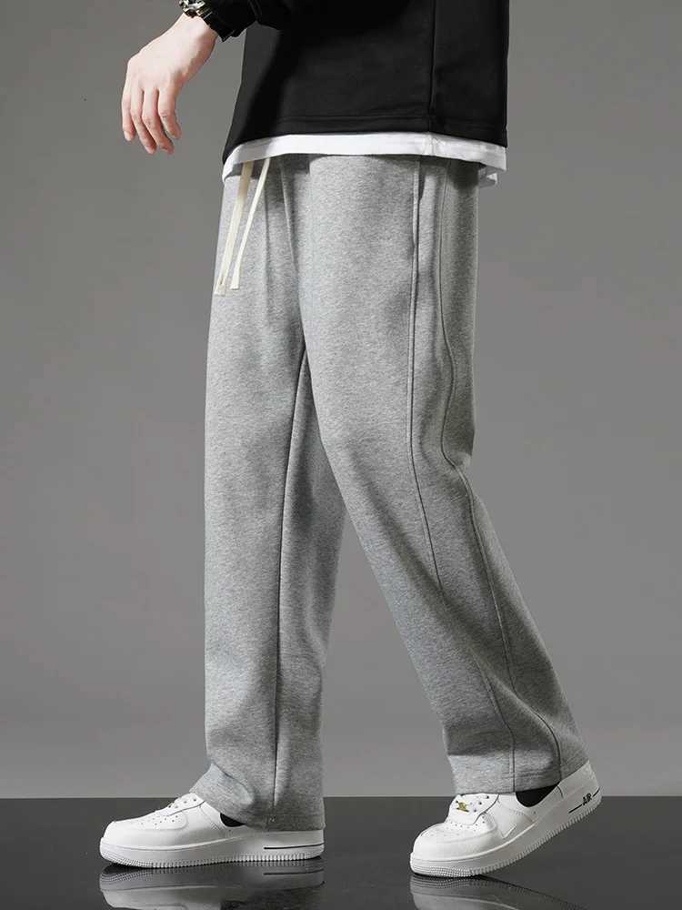 Spring Autumn Men Sweatpants Korean Fashion Sportswear Drawstring Wide Leg Straight Track Pants Cotton Casual Loose TrousersXJ250904