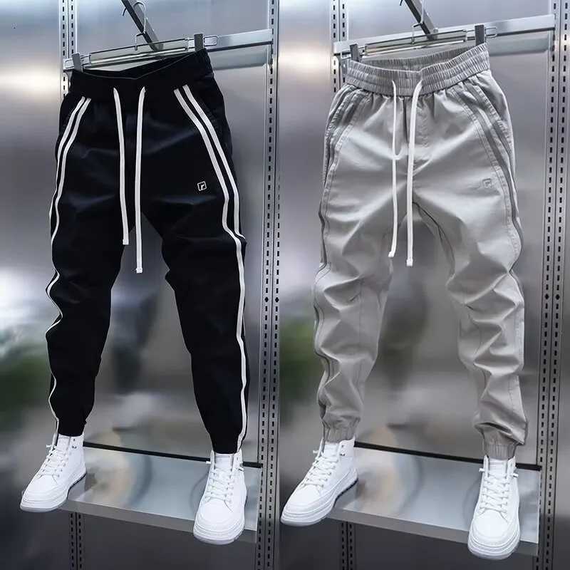 2025 New Mens Black Joggers Casual Pants High Street Sports Trousers Cotton 9Minute Sweatpants Fashionable Mens ClothingXJ250904