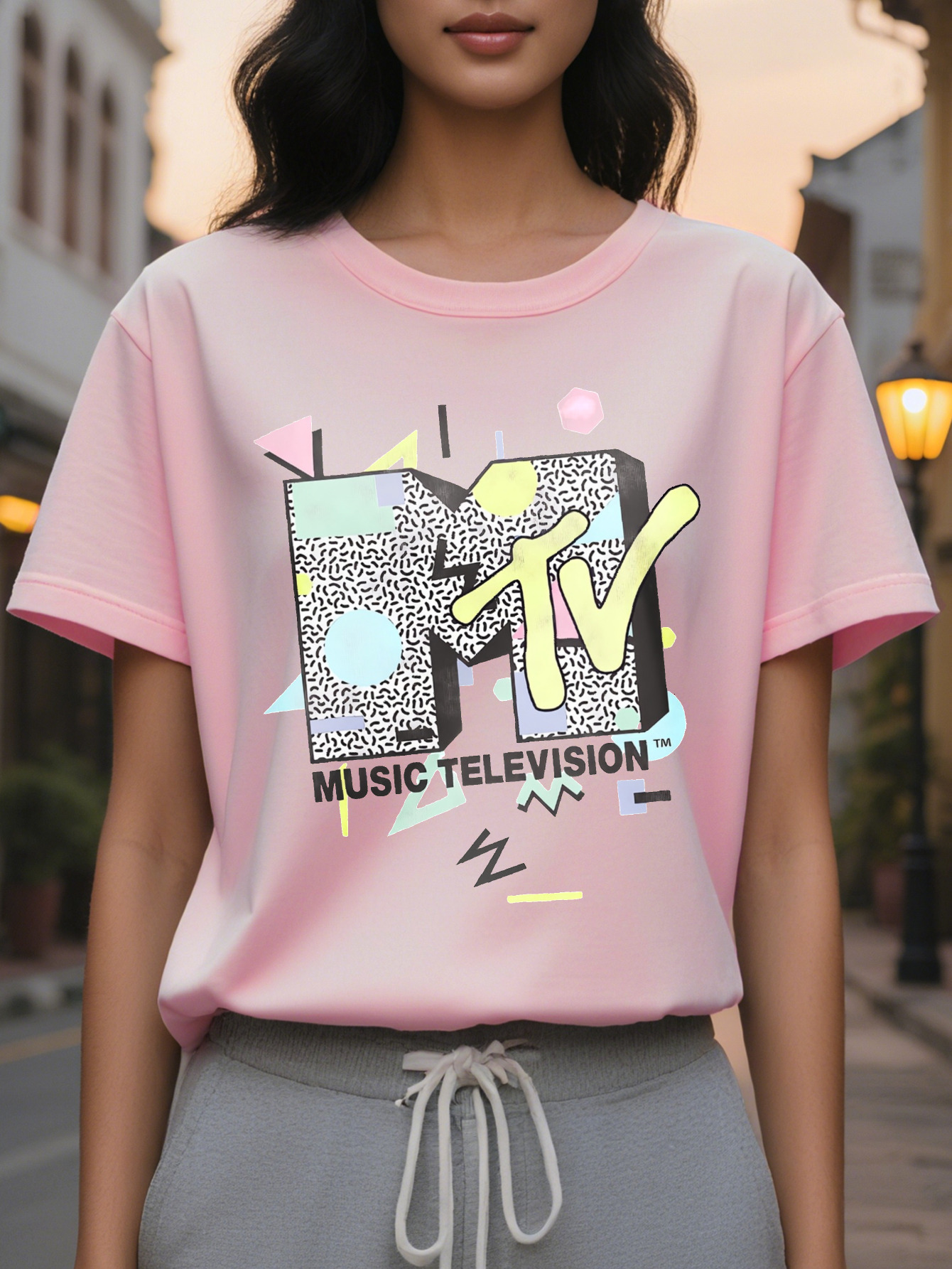 Te MTV Women s Graphic Print T Shirt Retro Music Teion Design With Leopard Spots Lighting Bolts Semi Sheer Round Neck