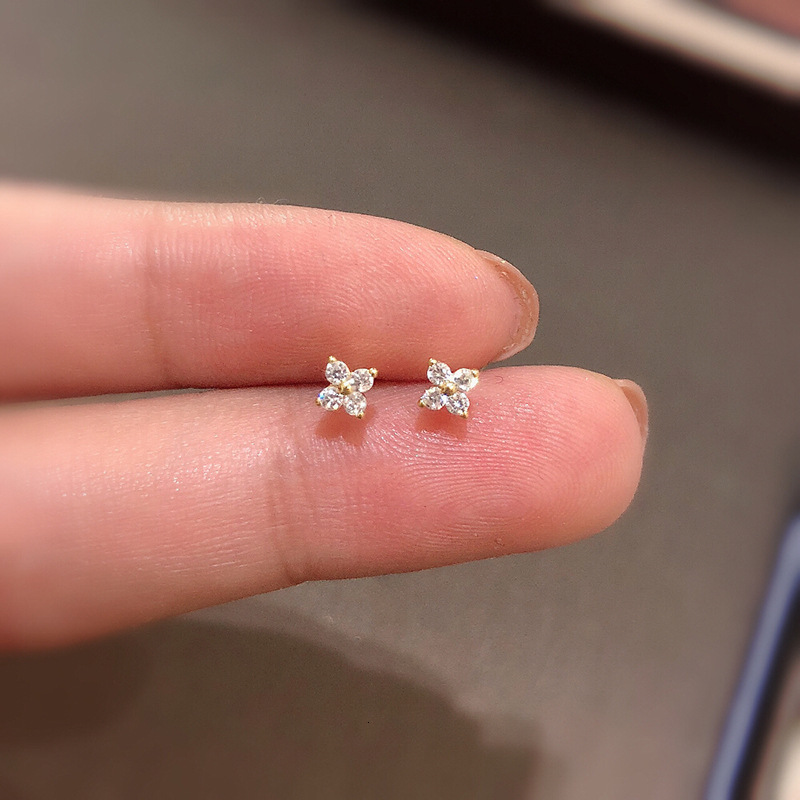 Four Leaf Clover Women's Earrings Zircon Fresh Style Lucky Clover Ears Jewelry Petite Daily Ear Designer Luxury Free Shipping