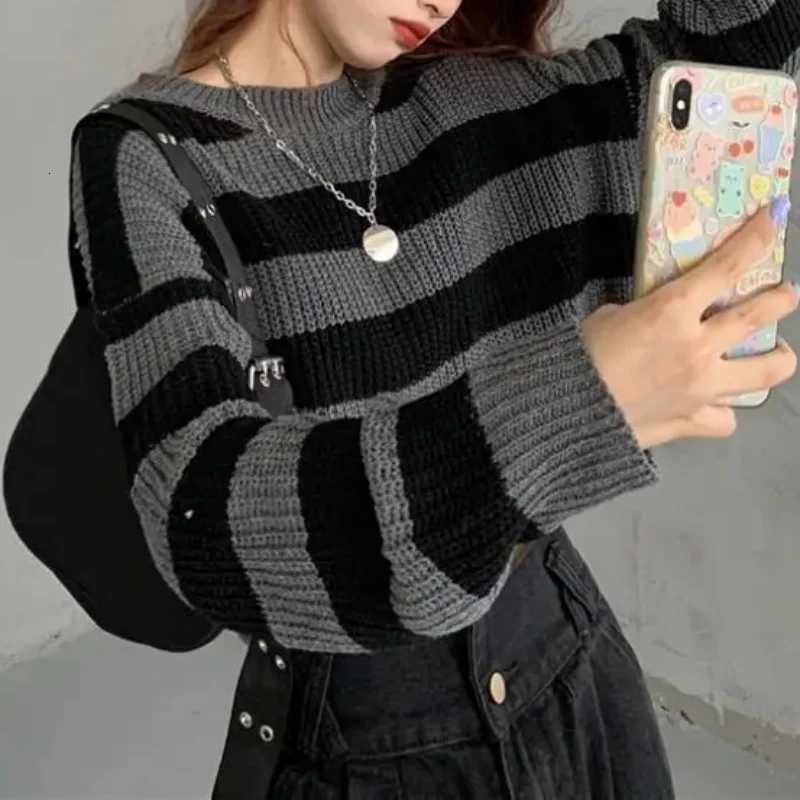 Korean Style Striped Cropped Sweater Women Vintage Oversize Knit Jumper Female Autumn Long Sleeve Oneck Pullovers Tops M250904