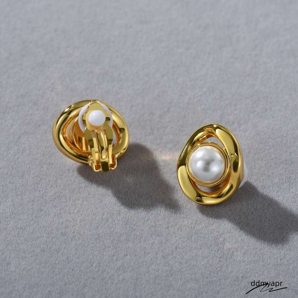 Ddmyday Spring And Autumn New High-End Metal Brass Gold-Plated Irregular Hollow Inlaid Pearl Earrings Simple Ear Clips Ddmyday