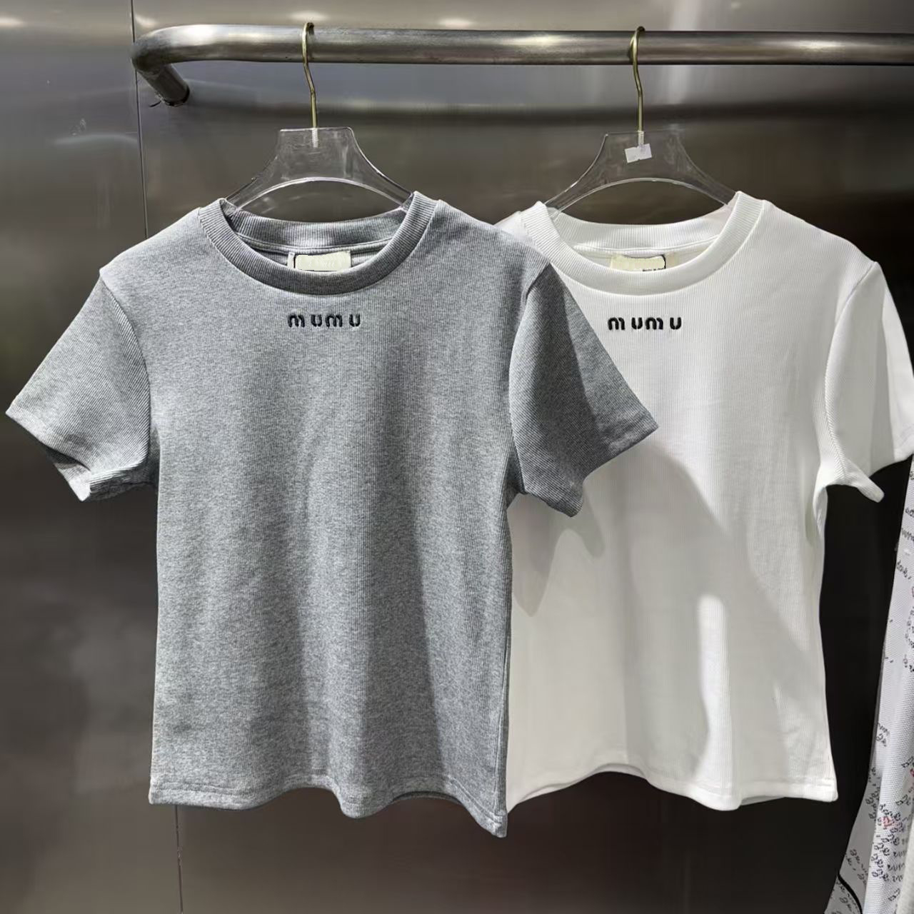 Women's 2025 Sweaters Chic Womens Over-the-Knee Cardigan Comfortable Winter Layering Garment Available Sizes: S-XL