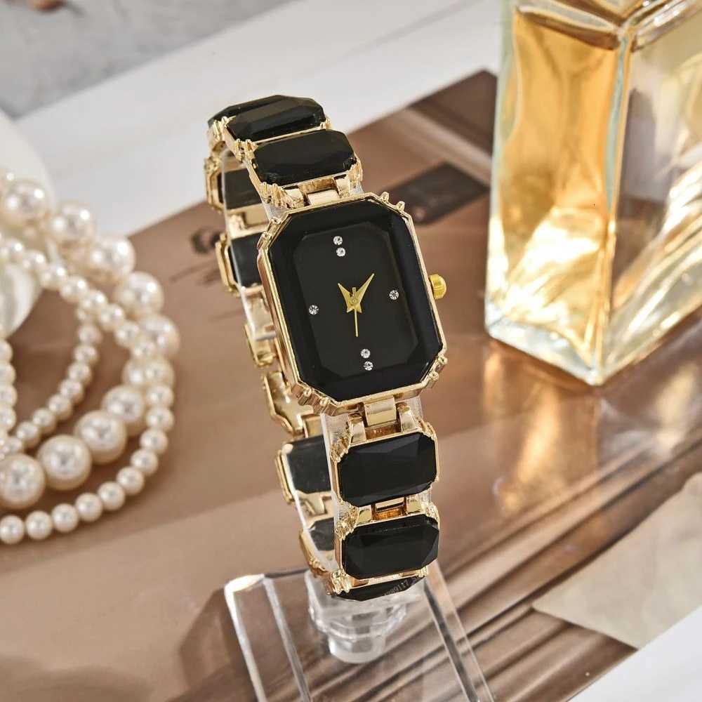 Wen Square Watch Luxury Stainless Steel Water Diamond Quartz Movement Fashion Bracelet Clock Rose Gold Ladies Watches X250904