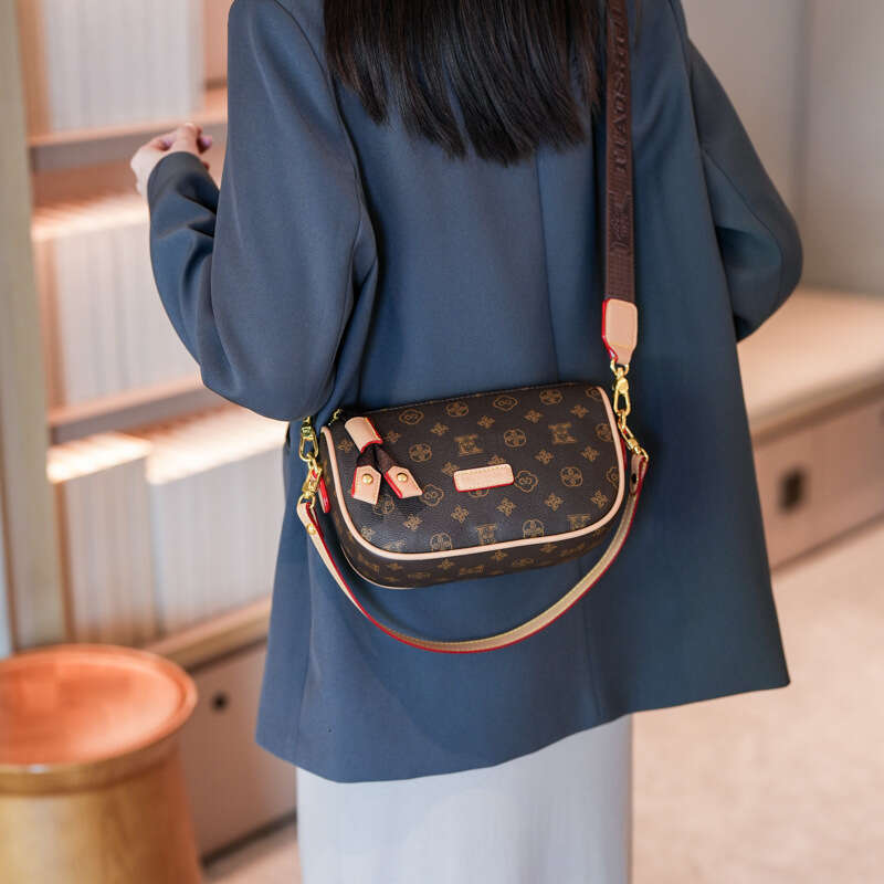 2025 New Designer Bags Wide Strap Pillow Bag 2025 New Pattern Printed Lightweight Shoulder Elegant Casual Crossbody Bag for Women