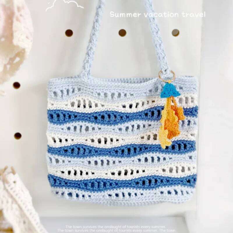 Fresh elegant daisy flower crochet beautiful and generous handbag, women's casual shoulder bag, summer hollowed out sho